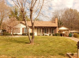 7501 Fox Hunt Rd, Charlotte, NC 28212