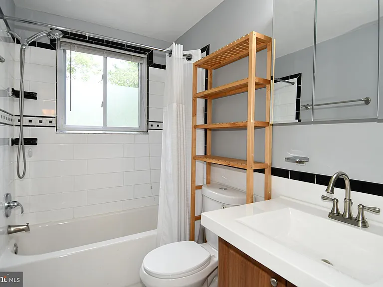 4710 Queensbury Rd #2 — Photo 18