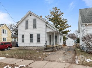 1636 Minnesota St, Oshkosh, WI 54902