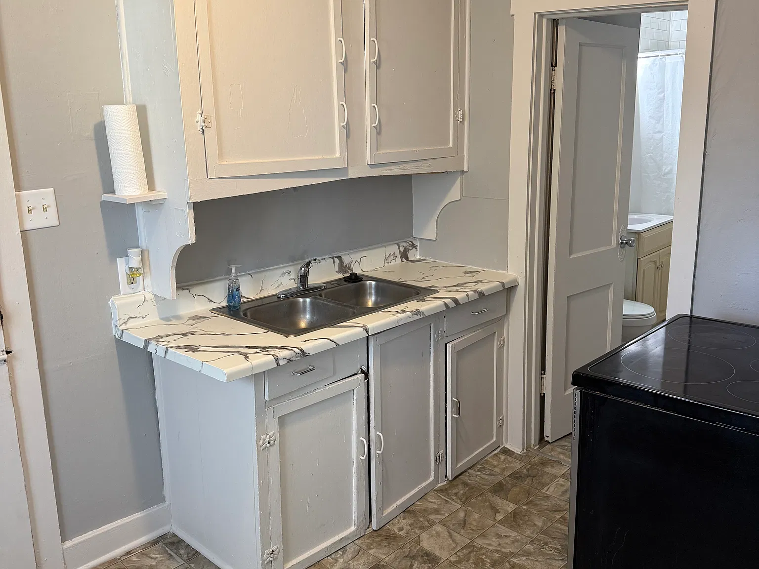 1 bed, $895 — Photo 3