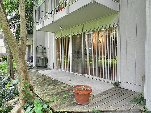 1st image of 8211 Katy Fwy APT 27