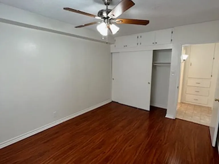10219 Woodworth Ave — Photo 9