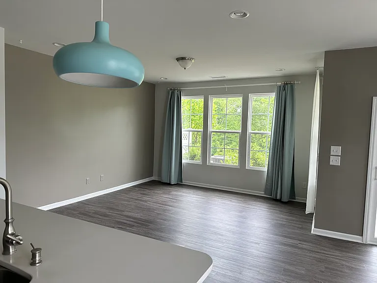 527 Catalina Grande Dr — Photo 5