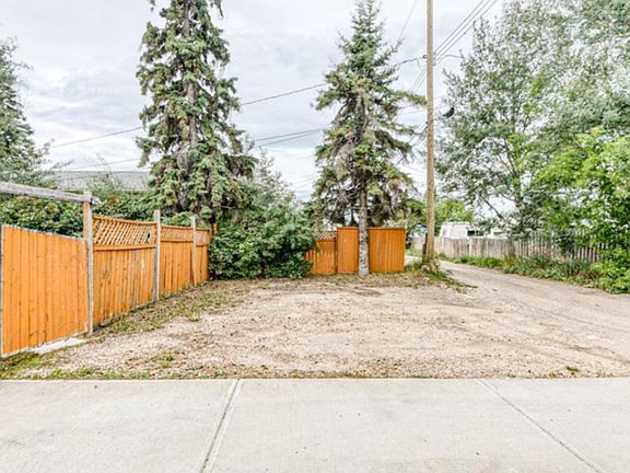 3rd image of 9808 108th Ave