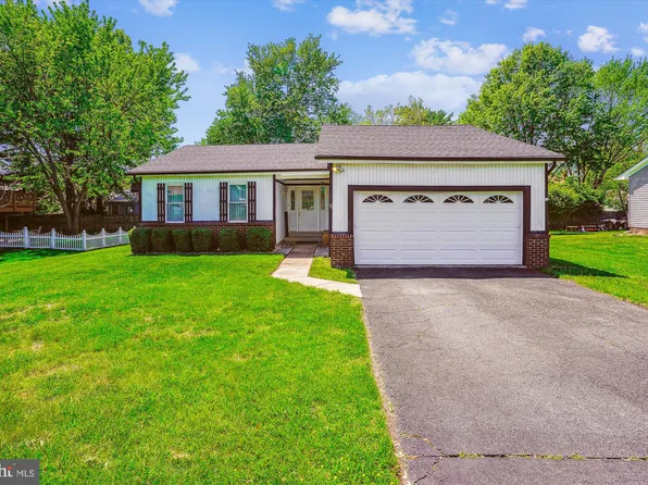 10114 Erin Ct, Manassas, VA 20110