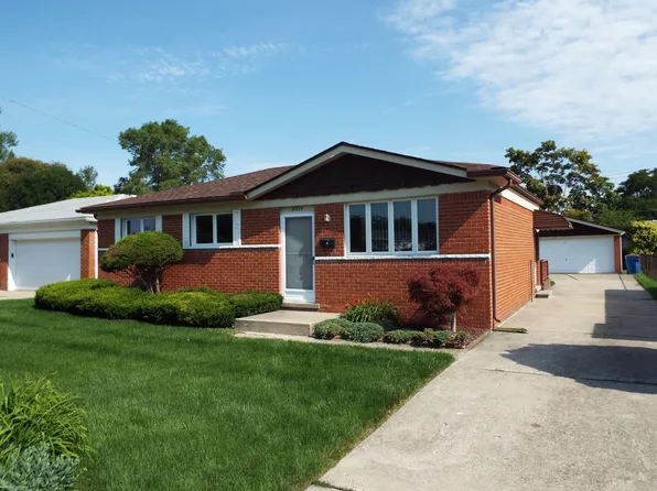 31759 Stricker Dr, Warren, MI 48088