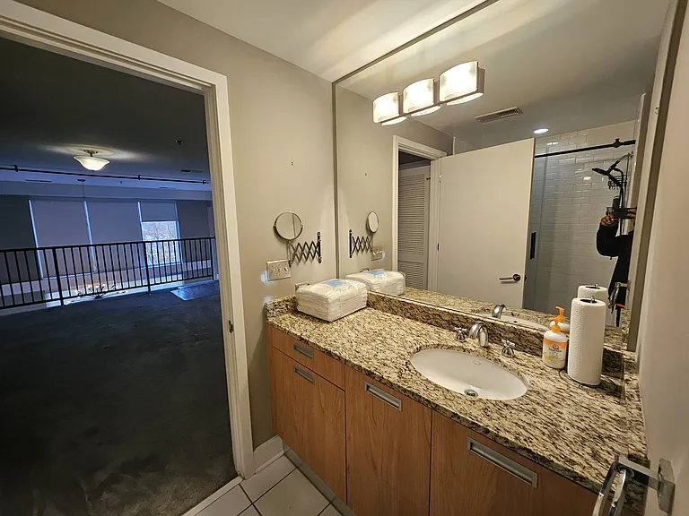 1133 Metropolitan Ave #306 — Photo 9