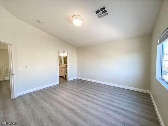 5th image of 9420 Jewel Lake Ave