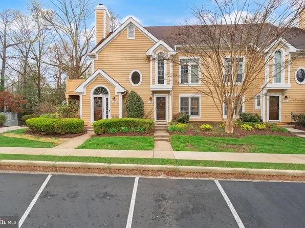 1487 Church Hill Pl, Reston, VA 20194
