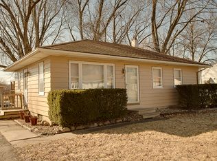 225 Sutton Ave, Elk Run Heights, IA 50707