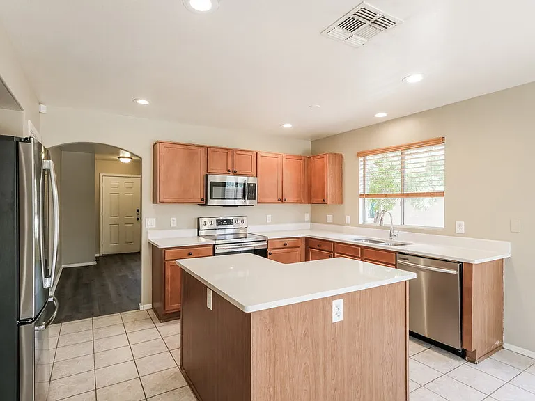 12649 W Shaw Butte Dr — Photo 8