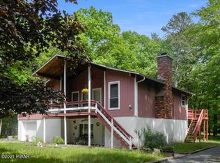 112 Squirrel Rd, Dingmans Ferry, PA 18328