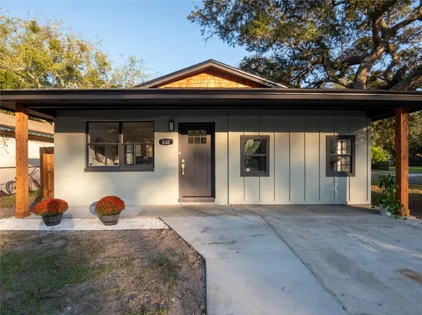 632 S 12th St, Fernandina Beach, FL 32034