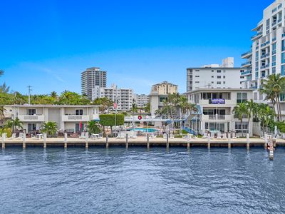 741 Bayshore Drive #1phw, Fort Lauderdale, FL, 33304
