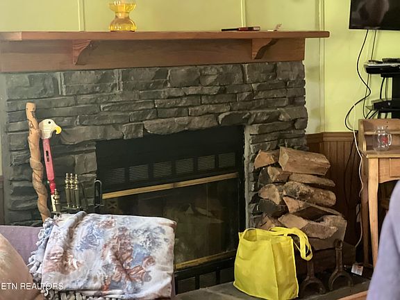 4th image of 509 E Copeland Dr