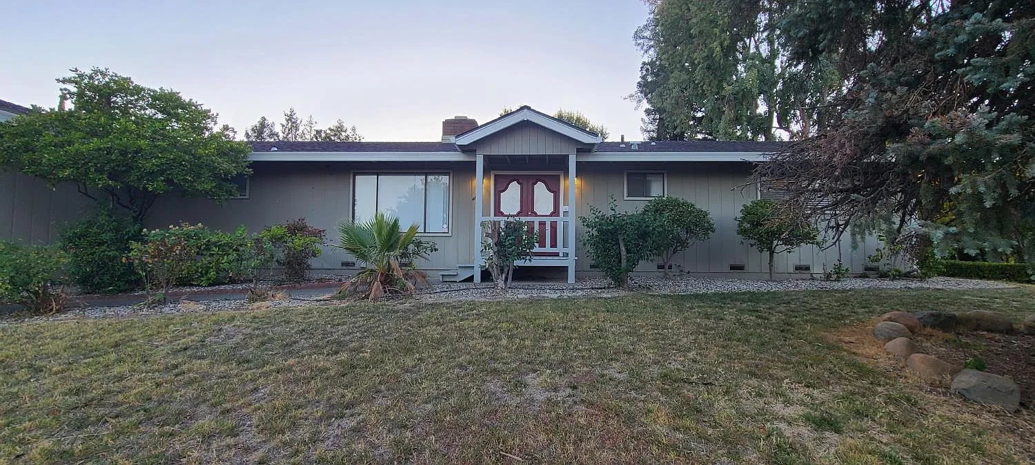 4891 Hackberry Ln photo 1