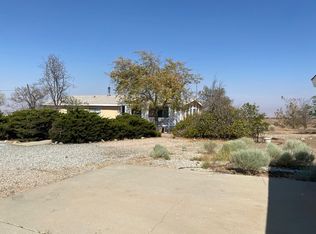 7131 Oak Hill Rd, Oak Hills, CA 92344