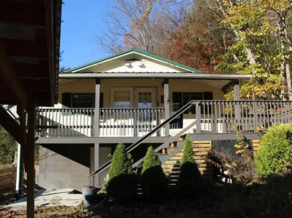 81 Krypton Napfor Rd, Krypton, KY 41754
