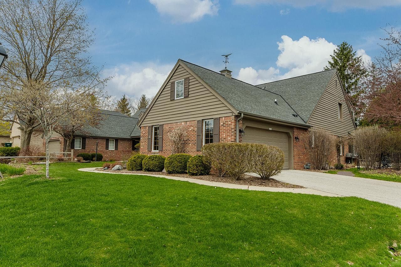 2630 West Lake Isle DRIVE, Mequon, WI 53092 Zillow