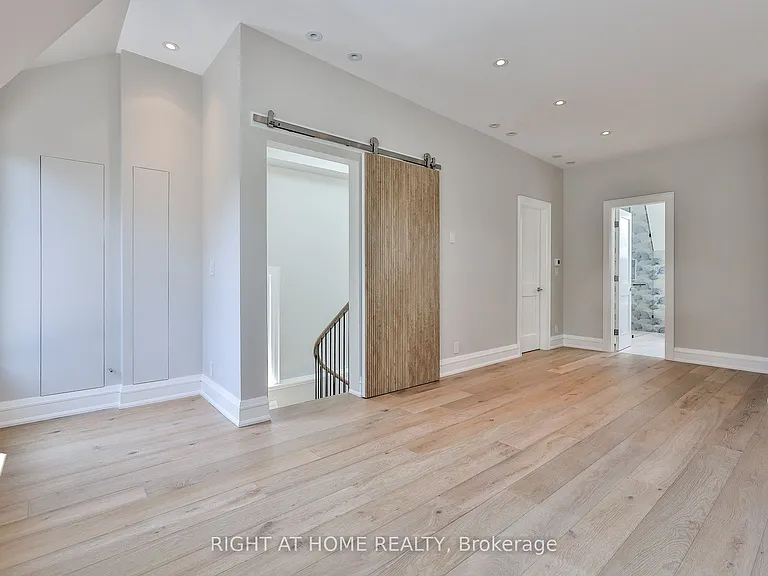 232 Willard Ave — Photo 29