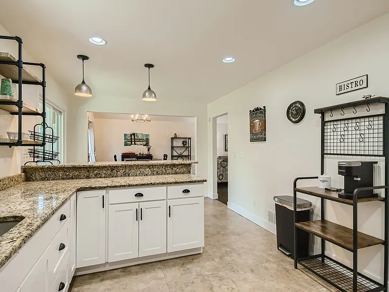 3846 Dyanna Dr — Photo 11