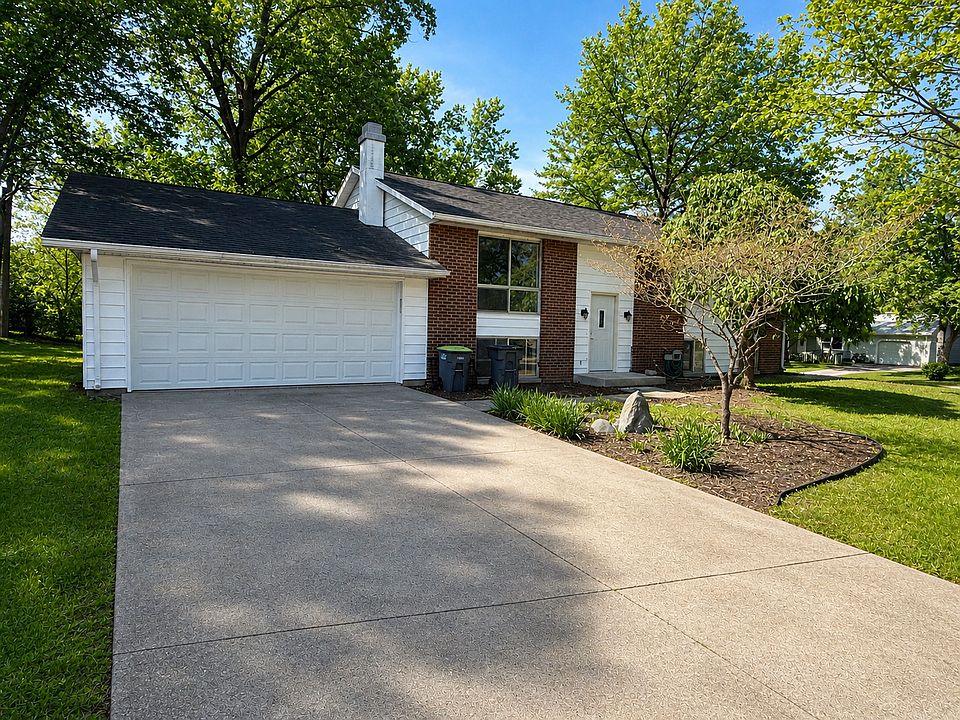 2nd image of 125 Burke Ct