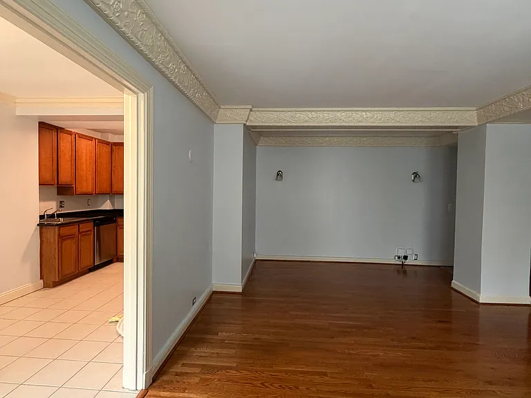15 E Kirby St #228 — Photo 14