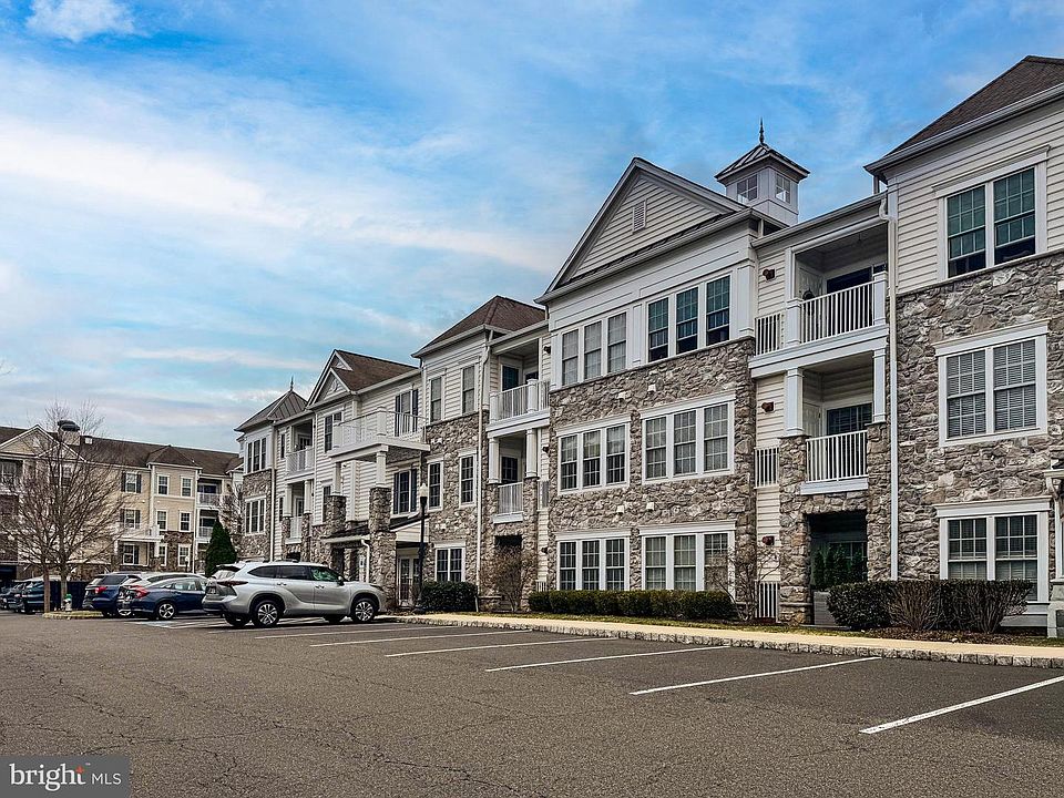 1st image of 4104 Lilac Ct