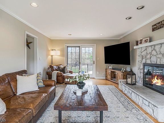 4th image of 7 Militia Rd