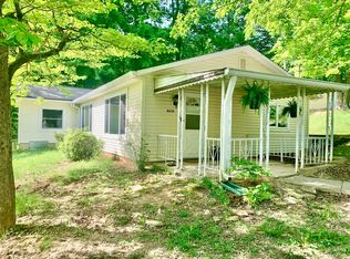 8630 S Ayres Dr, Nineveh, IN 46164
