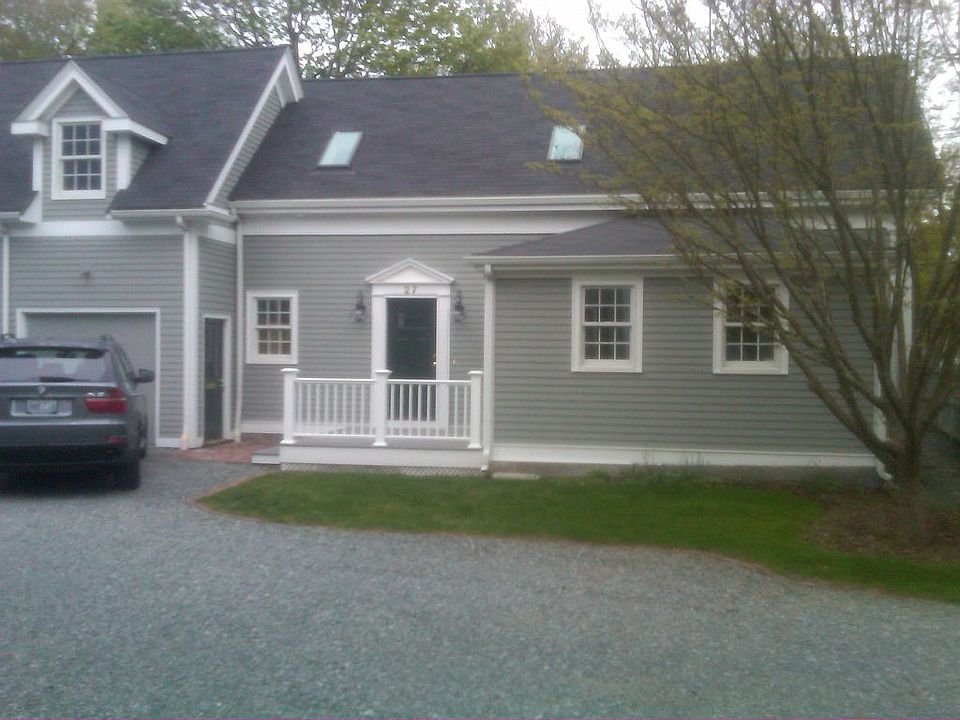 2nd image of 27 Pleasant St