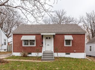 1006 23rd St SE, Cedar Rapids, IA 52403