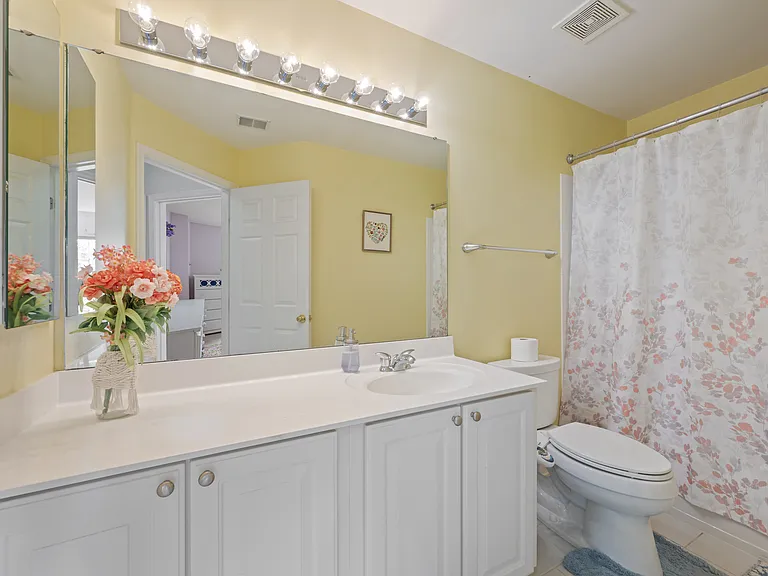 10745 Hillingdon Rd — Photo 24