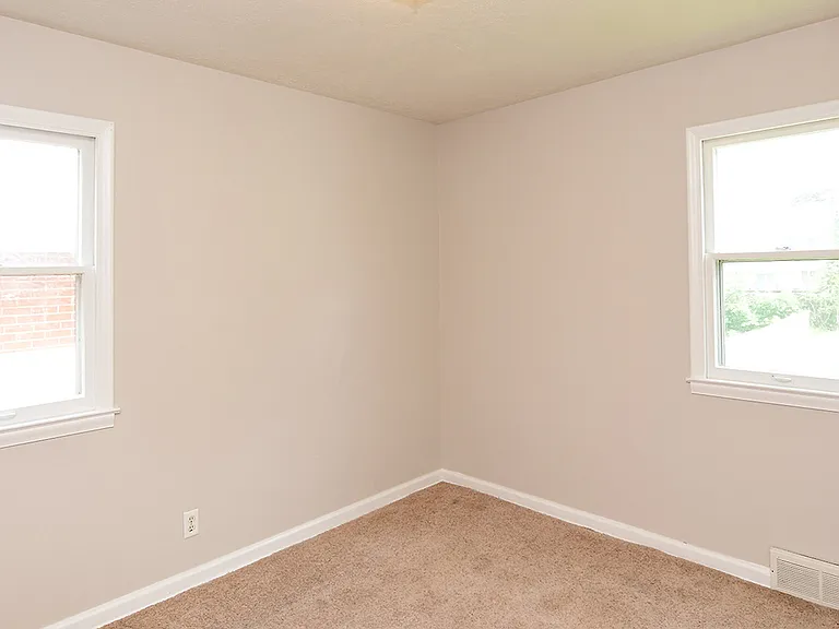 5830 Spaulding St — Photo 3