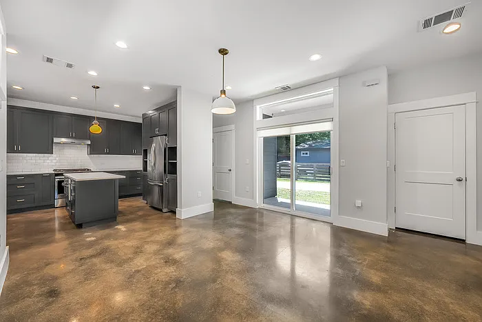 2821 Castro St #1 — Photo 10