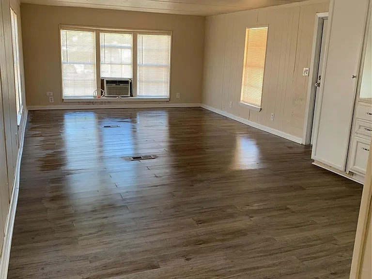 9514 Catlett Ln — Photo 6