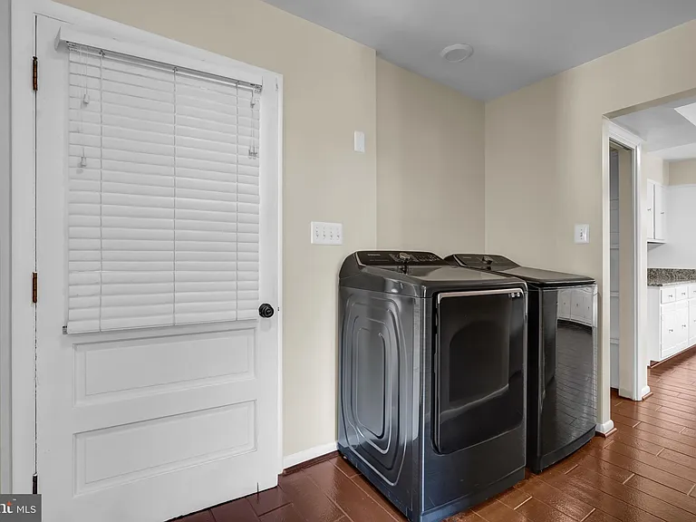 13019 Canova Dr — Photo 24