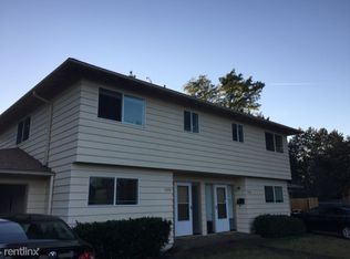 7795 SW Hillcrest Pl, Beaverton, OR 97008