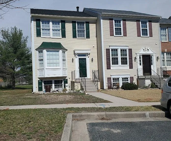 4212 Southfield Dr — Photo 1