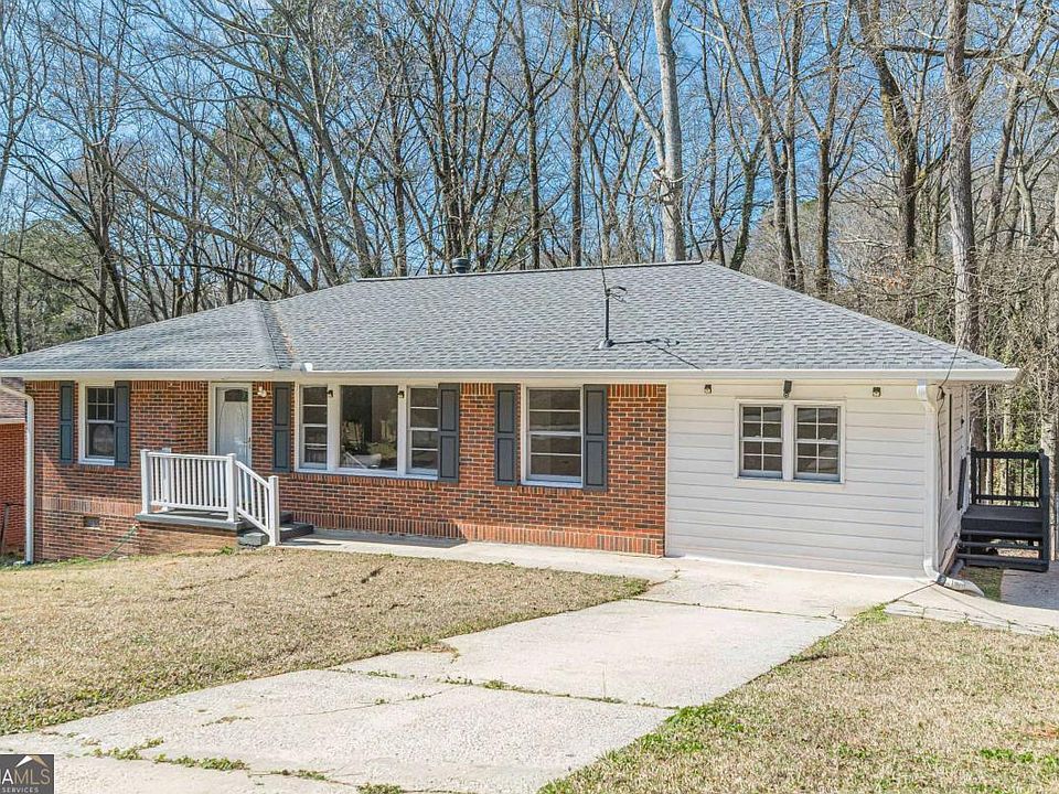 1st image of 2773 Fairlane Dr SE