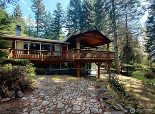 109 Francis St, Puyallup, WA 98361