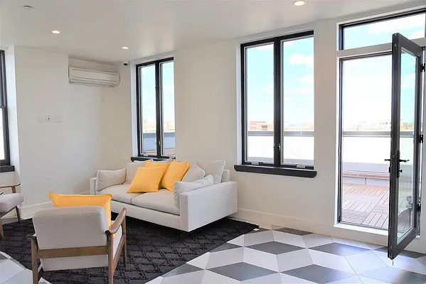 Rented by Lang Realty LLC | media 65