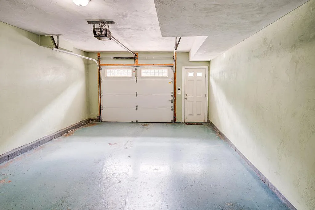 2 bed, 1576 sqft, $2,900 — Photo 4