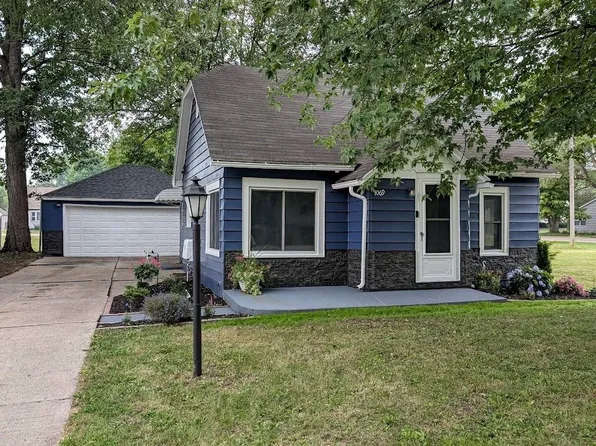1069 N Schuermann Rd, Essexville, MI 48732