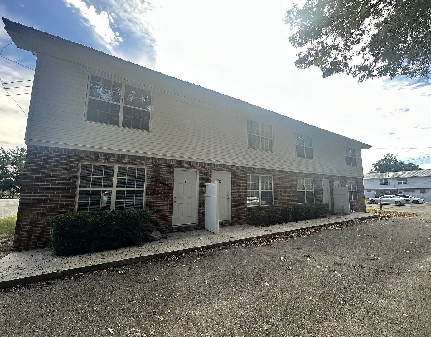 2BD/1.5B Apartment in Adel — Photo 3