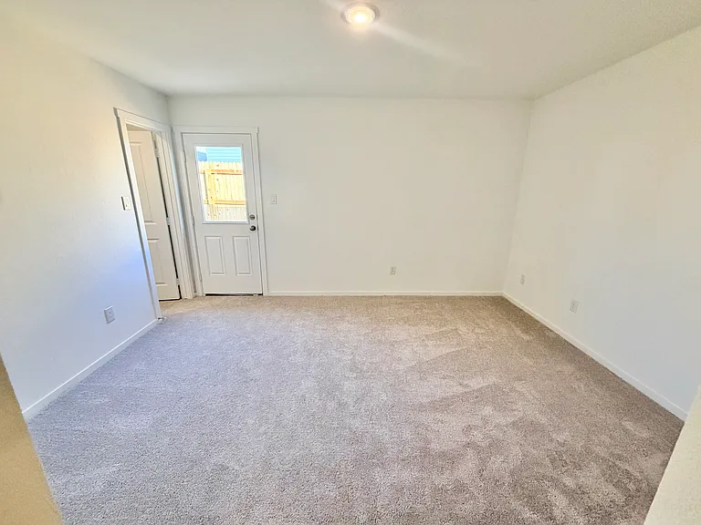 8530 Eucalyptus Hls — Photo 20