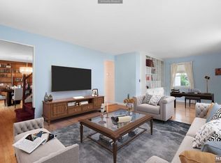 316 Howard St, Township Of Washington, NJ 07676