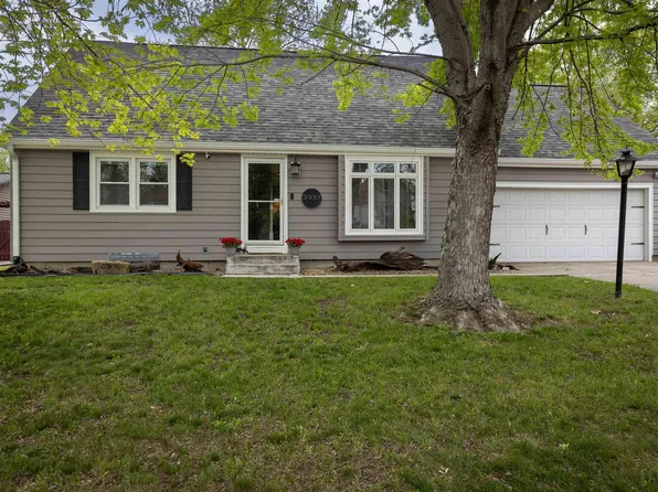 3337 SW Arrowhead Rd, Topeka, KS 66614