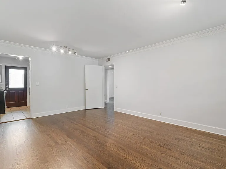 512 Chesterfield Ave #C7 — Photo 11