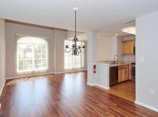 116 Swanstrom Pl E, Union, NJ 07083
